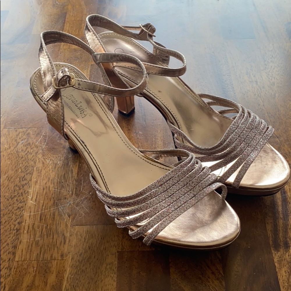 Lena Luisa Champagne colored heel